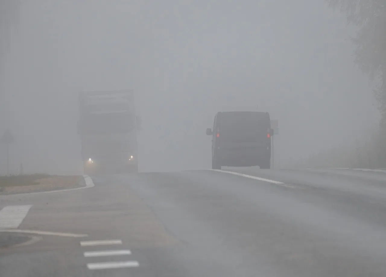 Autofahren bei schlechter Sicht: So kommt man sicher durch Nebel