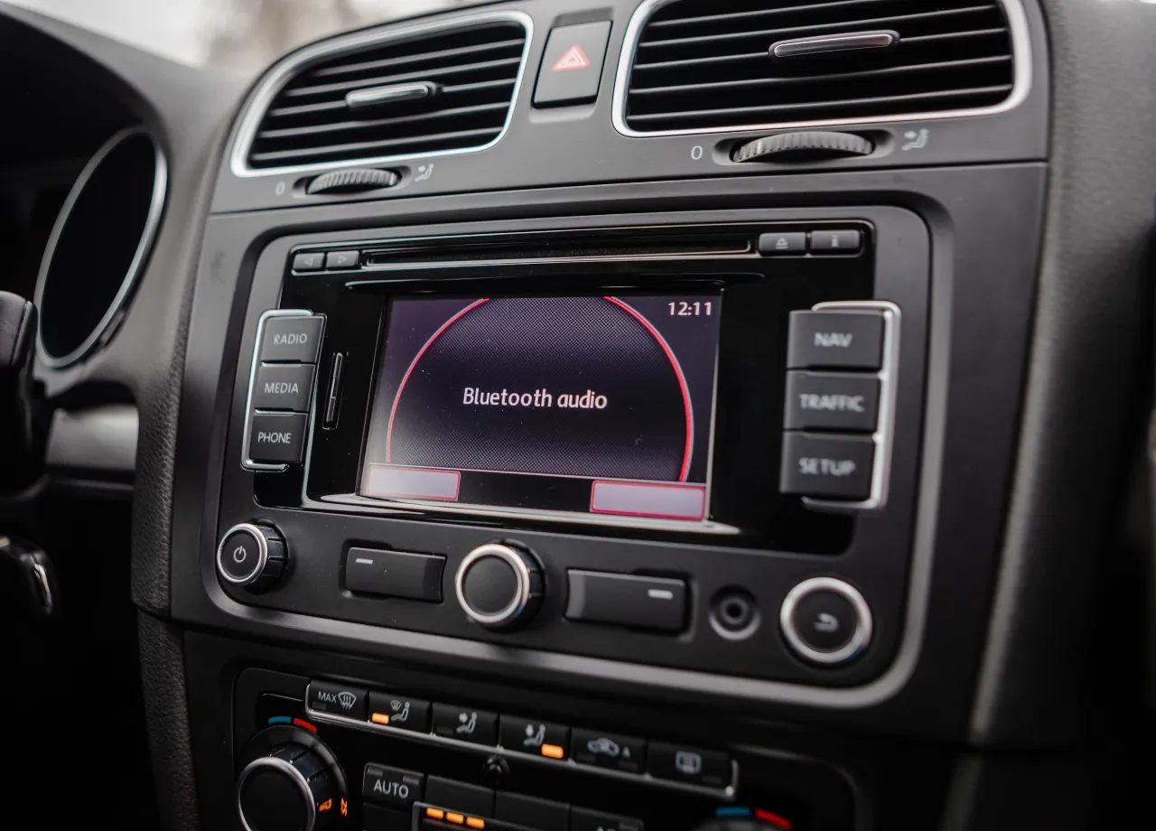 Das Ende der Touchscreens: Chinas und Europas Rückkehr zu den Knöpfen