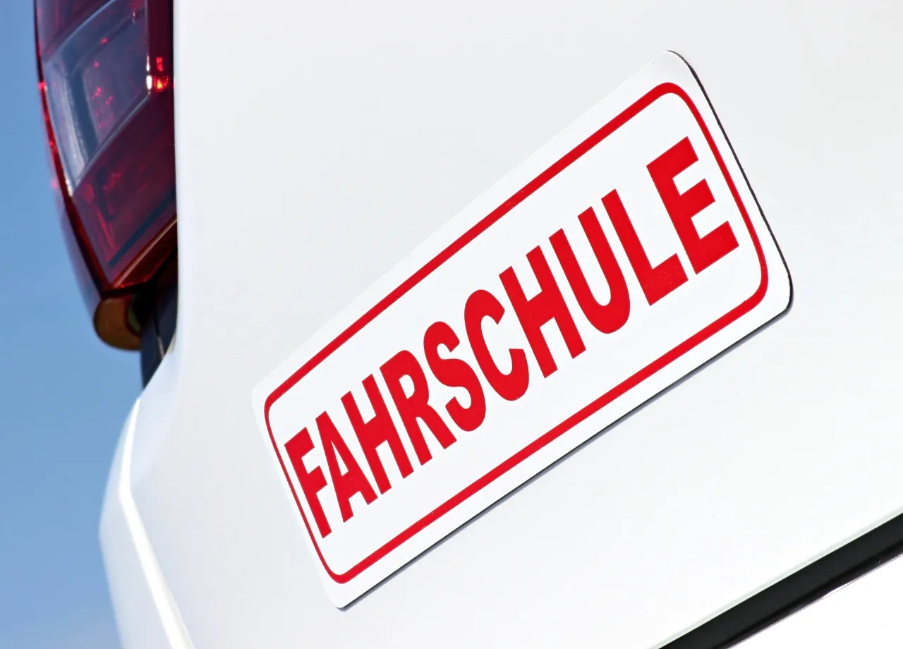Existenzkrise der Fahrschulen: 70 Prozent weniger Anmeldungen