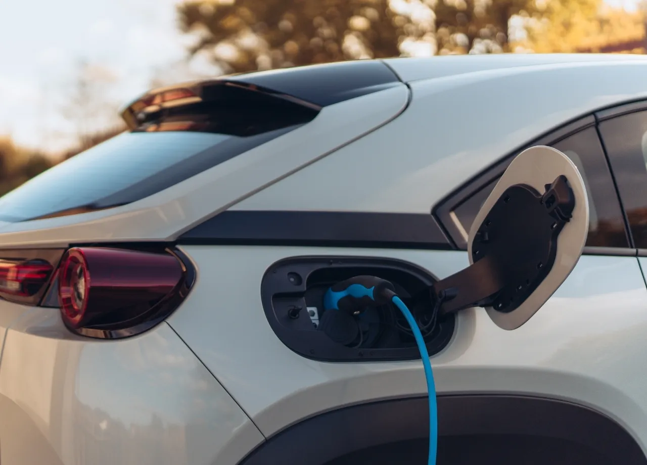 Ladefrust und Urlaubssorgen: Warum manche vom E-Auto wieder zum Verbrenner wechseln