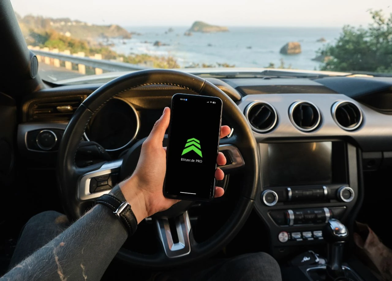 Länder wollen Blitzer-Warner verbieten – Bundesregierung sagt nein