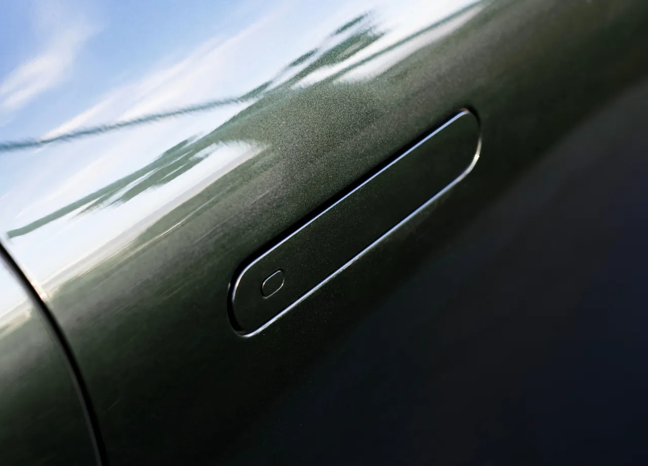 Lebensgefährliche Barriere: Unfallforscher warnen vor versenkbaren Türgriffen