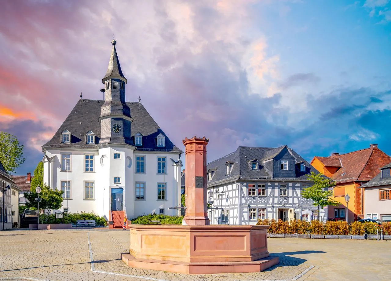 Mehr als 10.000 Tempoverstöße im Usinger Land: Behörden weisen Abzocke-Kritik zurück!