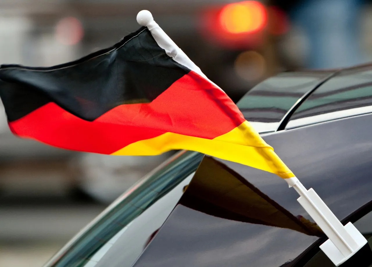 Rechtsanwalt klärt auf: Das sollten Autofahrer während der WM beachten