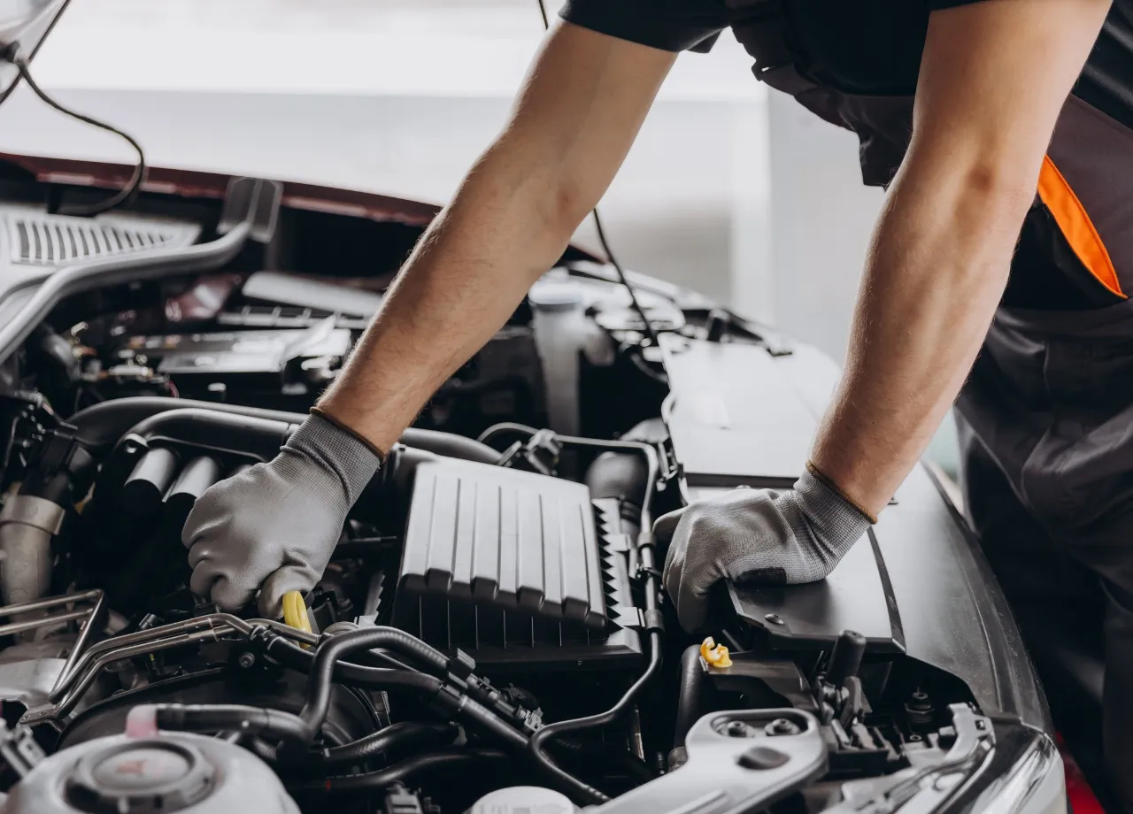 Reparaturen, Kfz-Versicherung und TÜV: Warum Autofahren immer unbezahlbarer wird