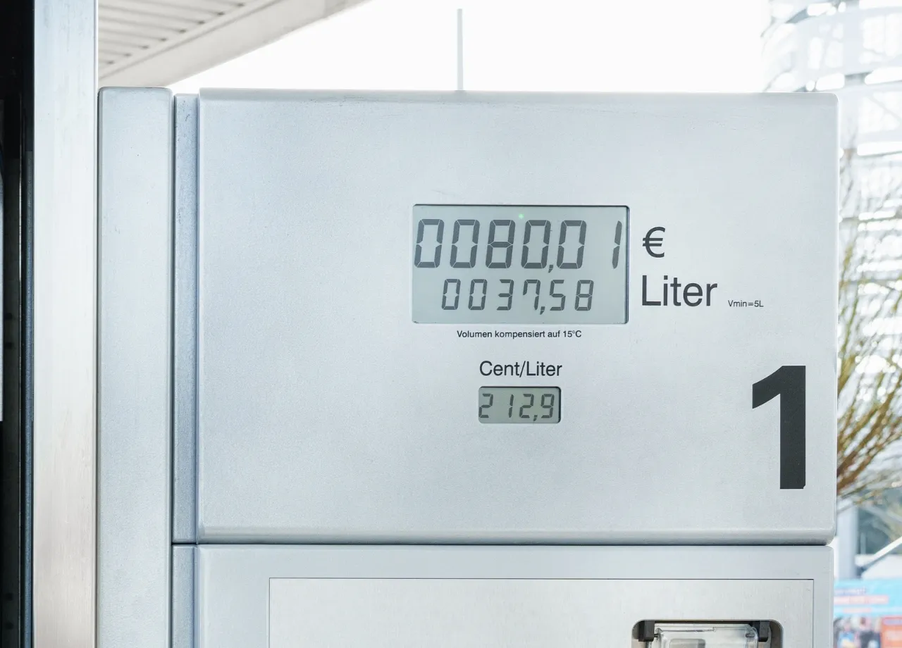 Spritpreisbremse wie in Österreich: Bundesregierung will Preisänderungen an der Zapfsäule begrenzen