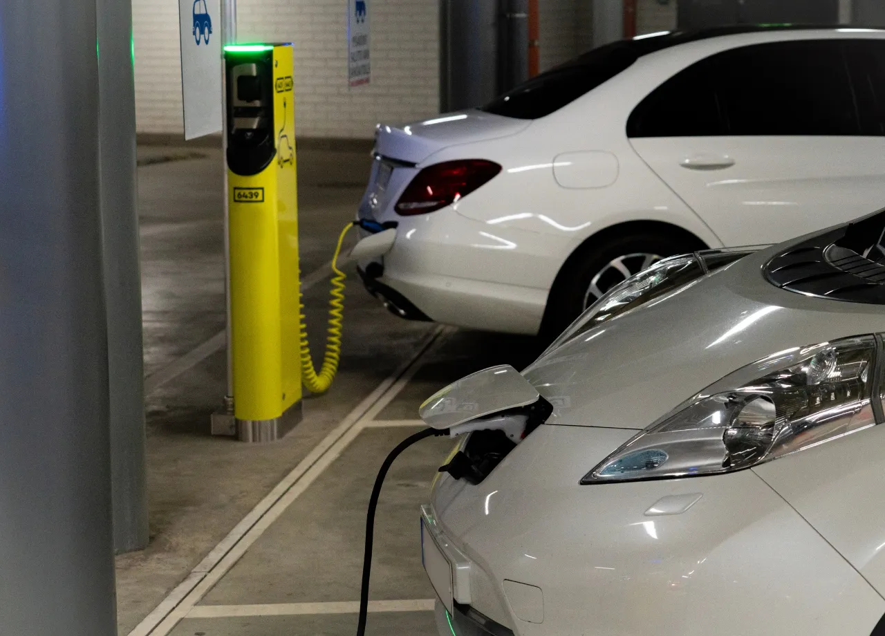 VDA-Ladenetzranking: Versorgung wächst, doch Flickenteppich bleibt