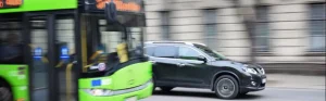 Bus in Sicht – Schrittgeschwindigkeit für alle!