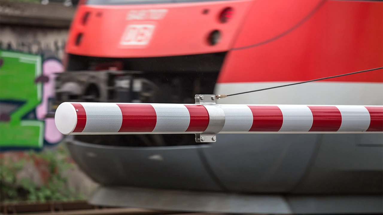 Übersicht möglicher Verkehrsverstöße - Verstöße an Bahnübergängen